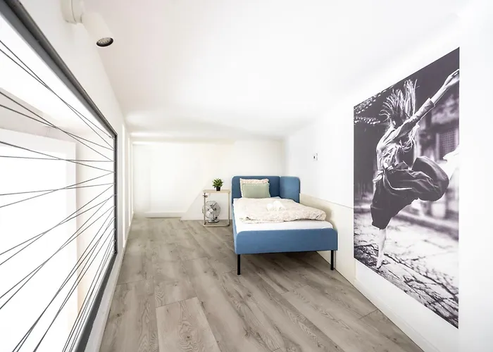 Charming N' Cozy By Prestige Homes * Budapest