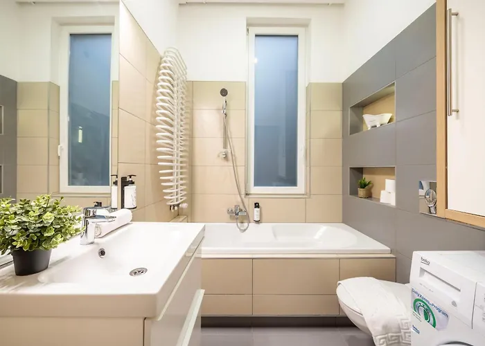 Charming N' Cozy By Prestige Homes * Budapeste