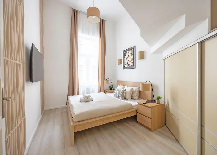 Charming N' Cozy By Prestige Homes Apartamento Budapeste