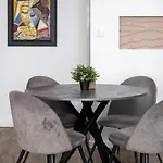 Apartment Charming N' Cozy By Prestige Homes *