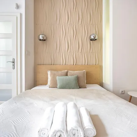 Charming N' Cozy By Prestige Homes 布达佩斯
