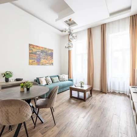Charming N' Cozy By Prestige Homes 公寓